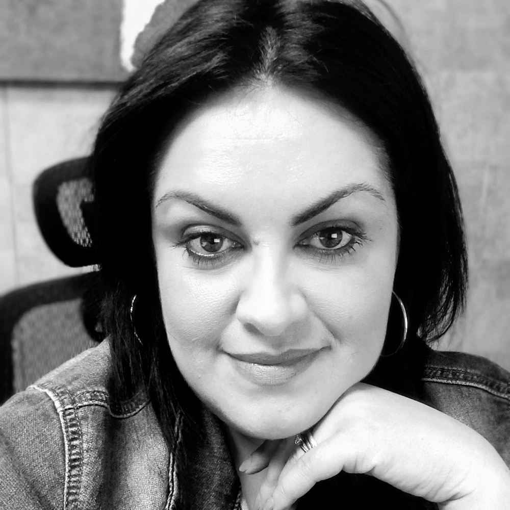 Meet your Posher, Paola